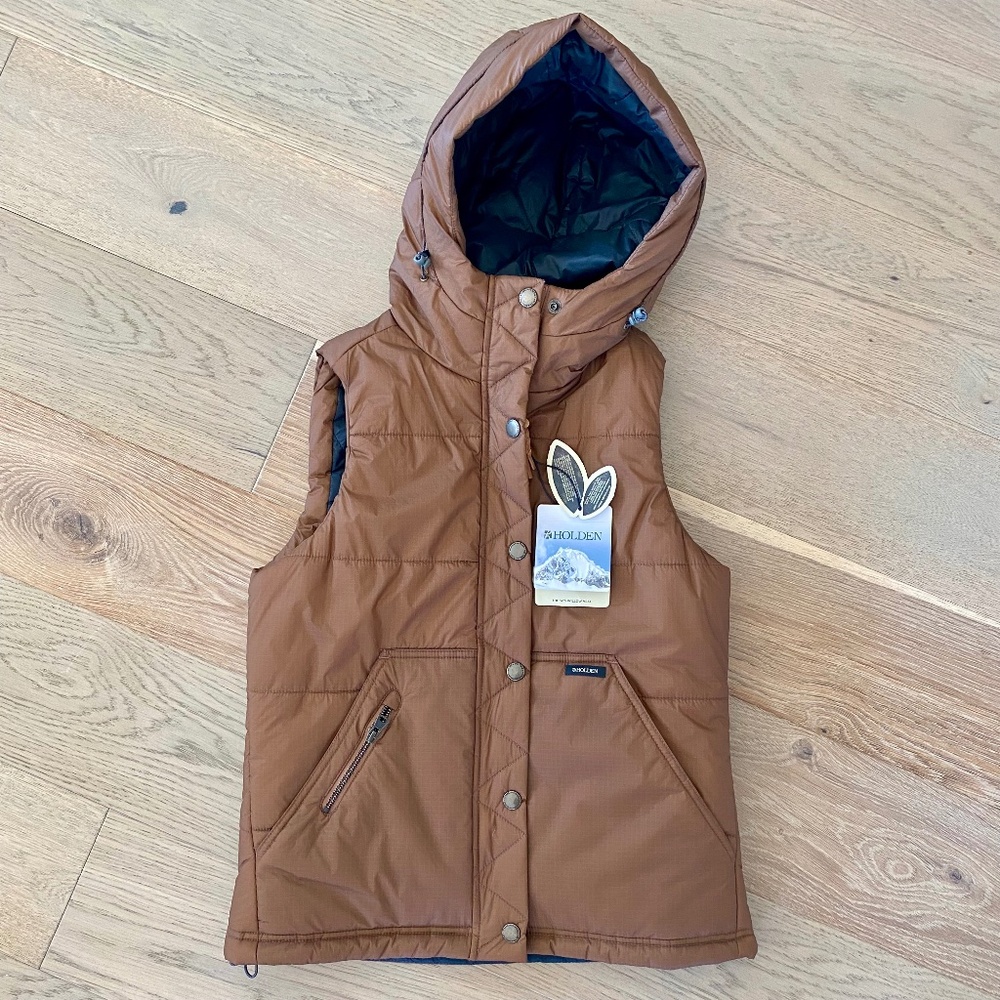 Holden outerwear willow puffer vest with hood, size M - NWT